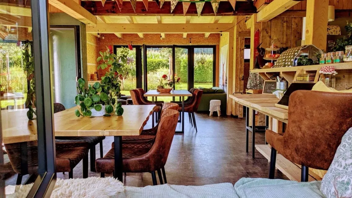 Tuinhuis en honesty bar